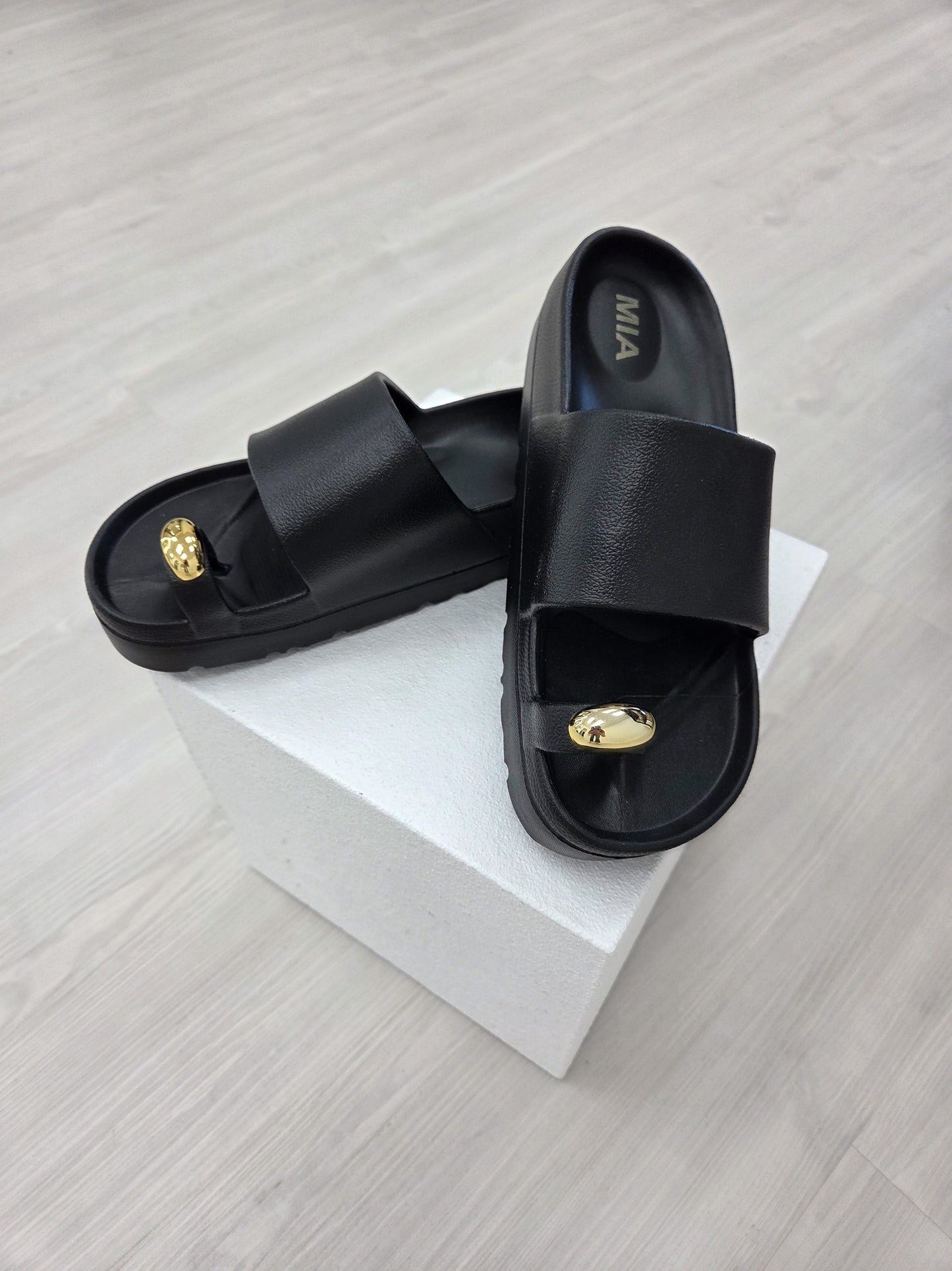Sundae Sandal