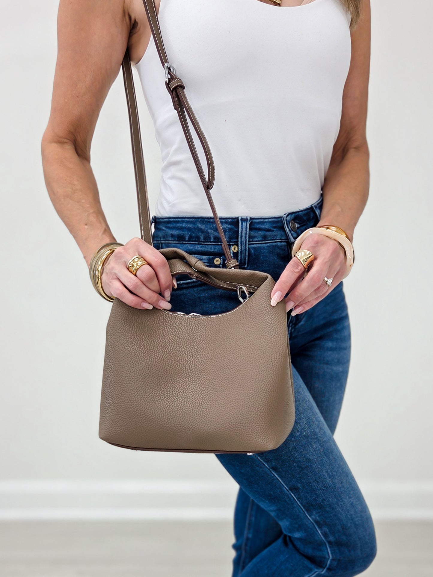 The Easley Handbag-Camel