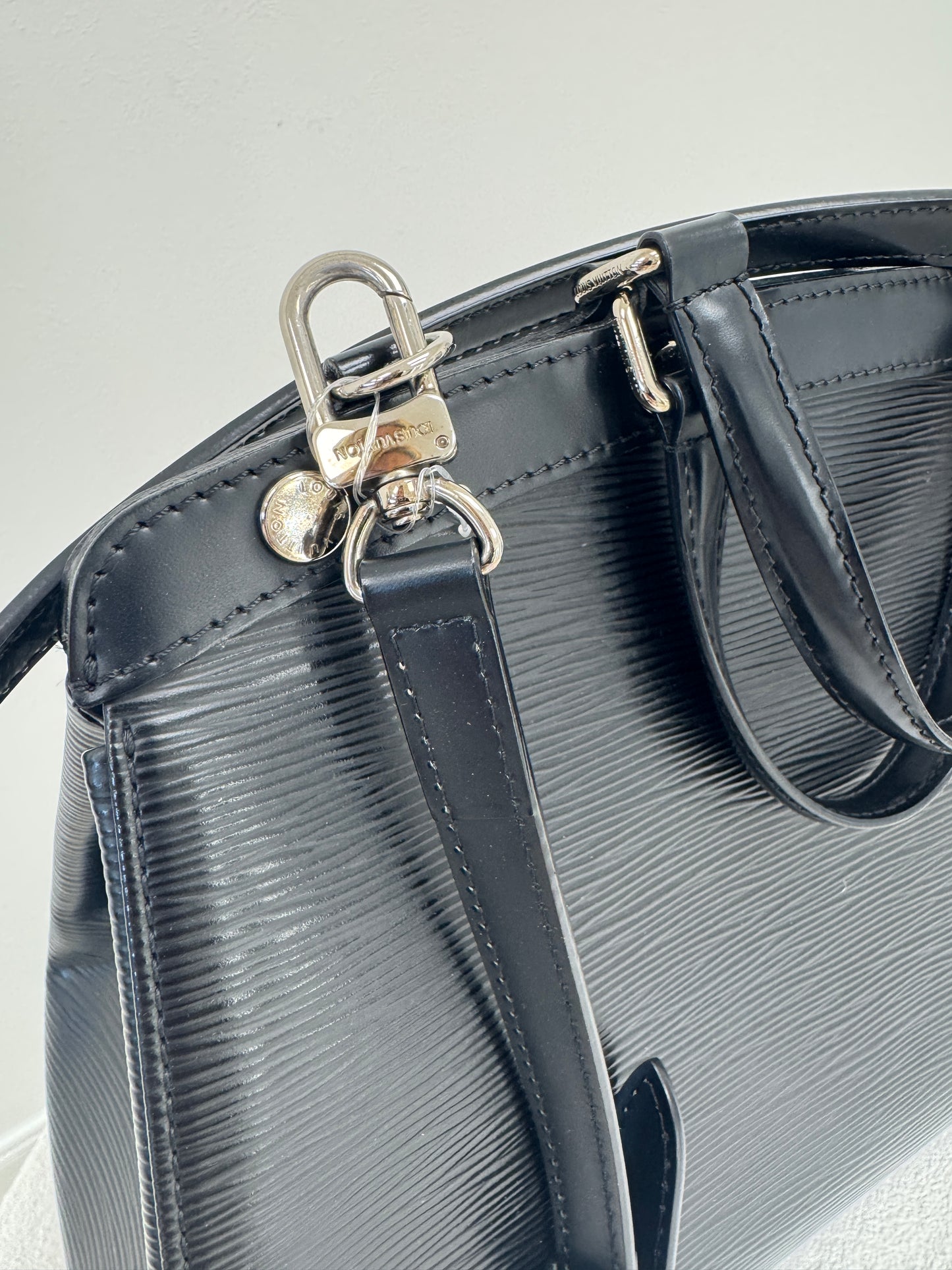 Louis Vuitton Brea Noir MM