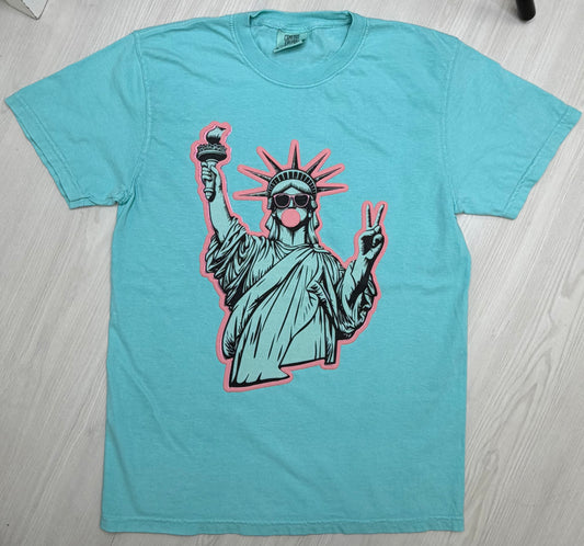 Bubblegum Statue of Liberty Graphic Tee