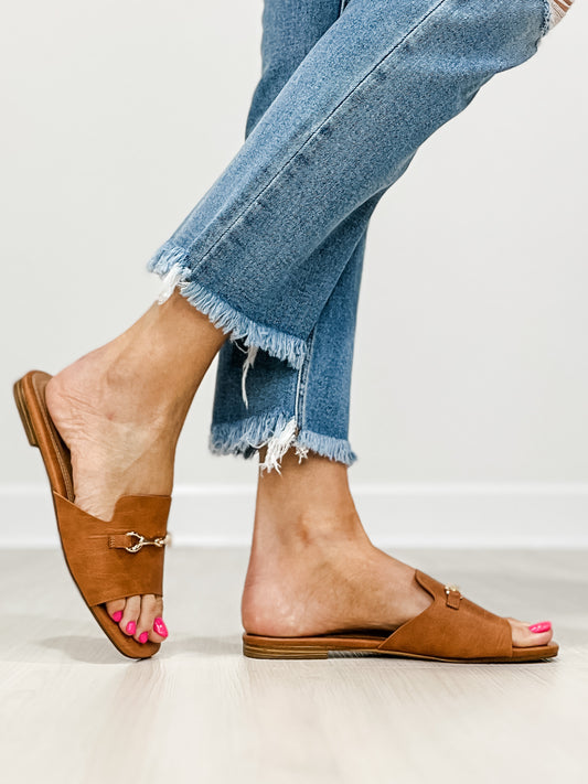 Corkys Bit Of A Breeze Slide Sandals in Cognac