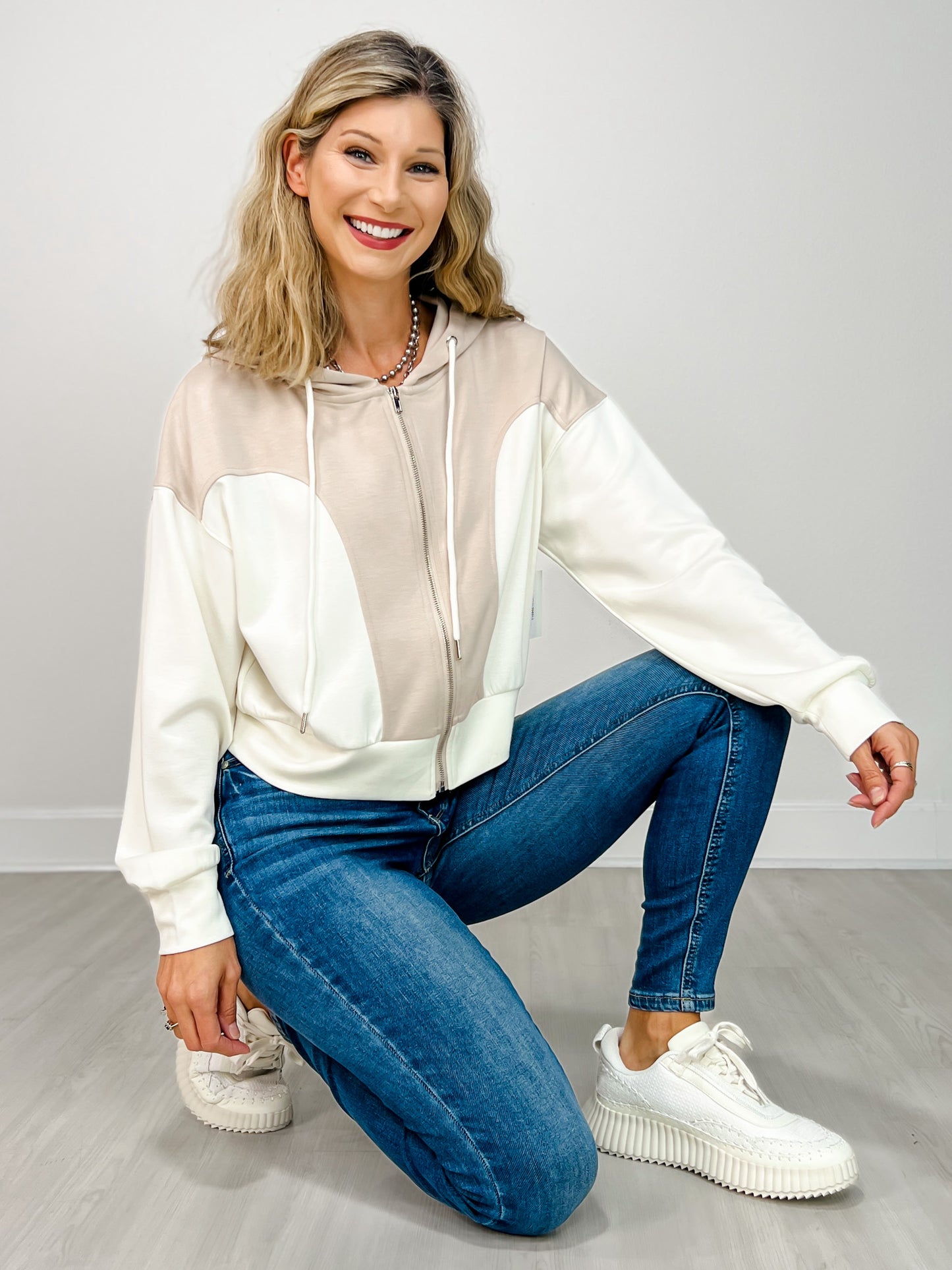 Long Sleeve Solid Knit Zip Up Hoodie