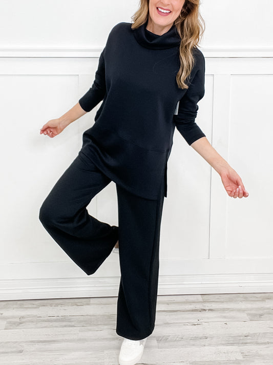 "RESORT" Travel Collection Active/Loungewear in BLACK