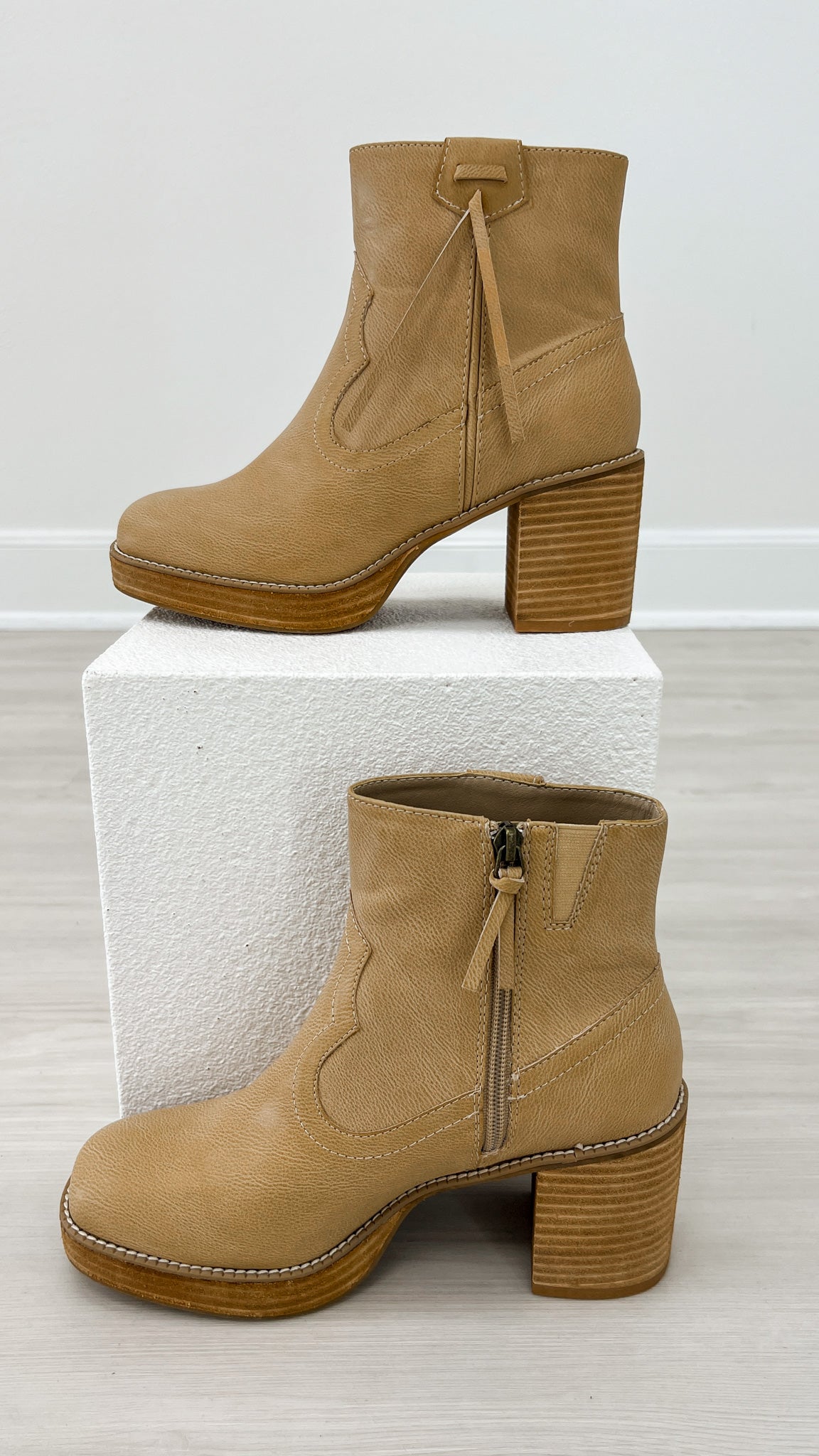Imperial Ankle Boot in Natural