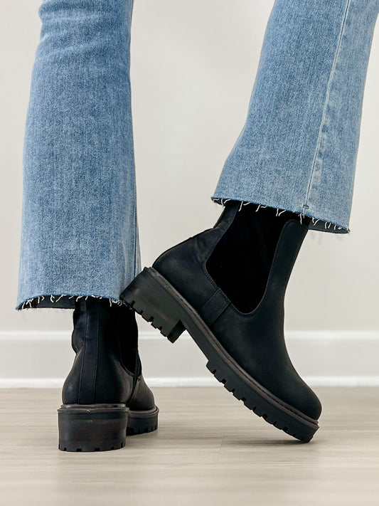 Yellowbox Acalia Boots in Black