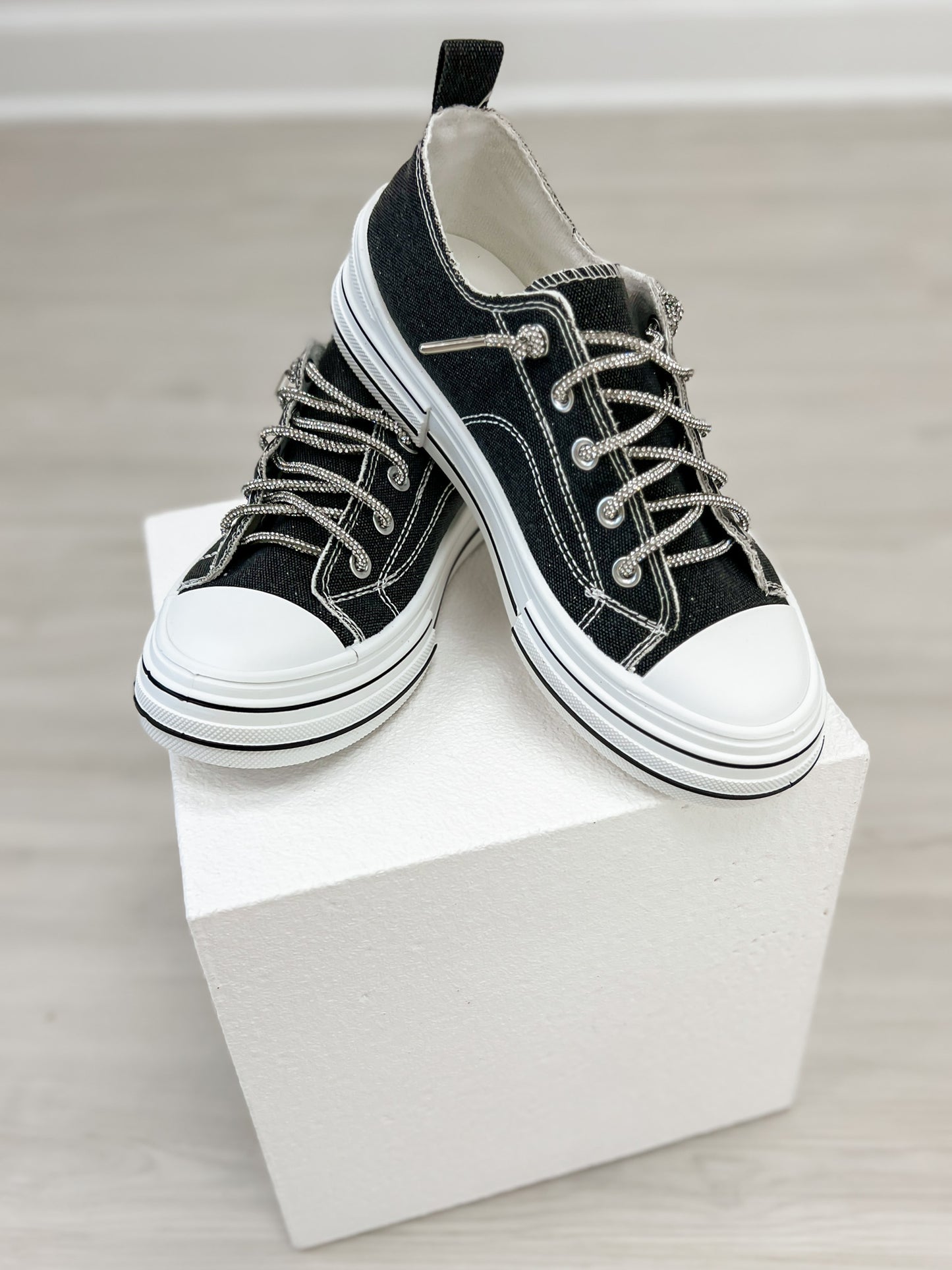 Very G Aman Sneakers in Black Sparkle