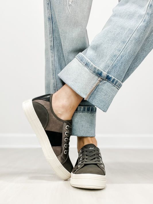 Blowfish Super Smile 2 Lace Up Platform Sneakers in Black