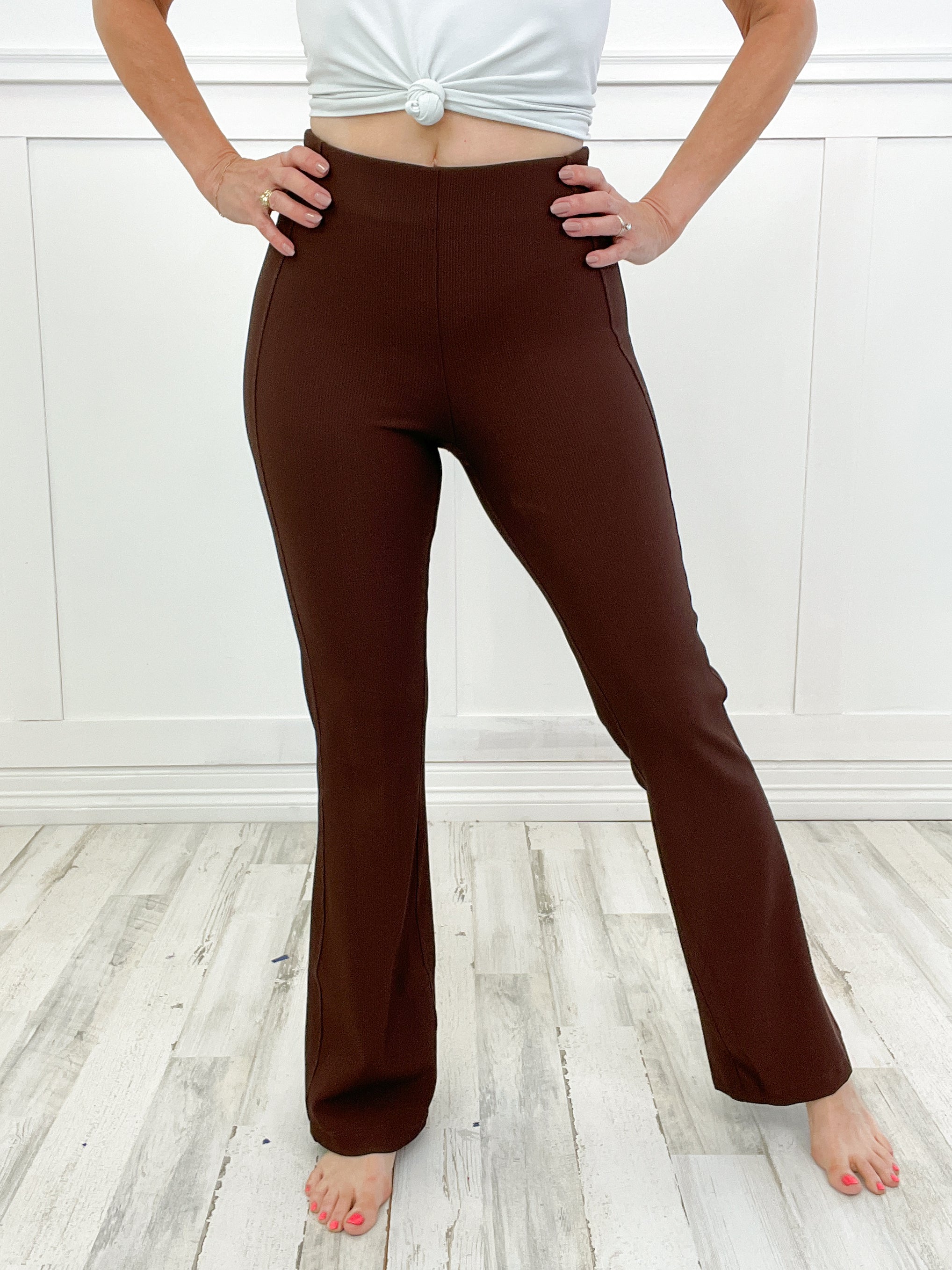 Black nylon rib pintuck leggings