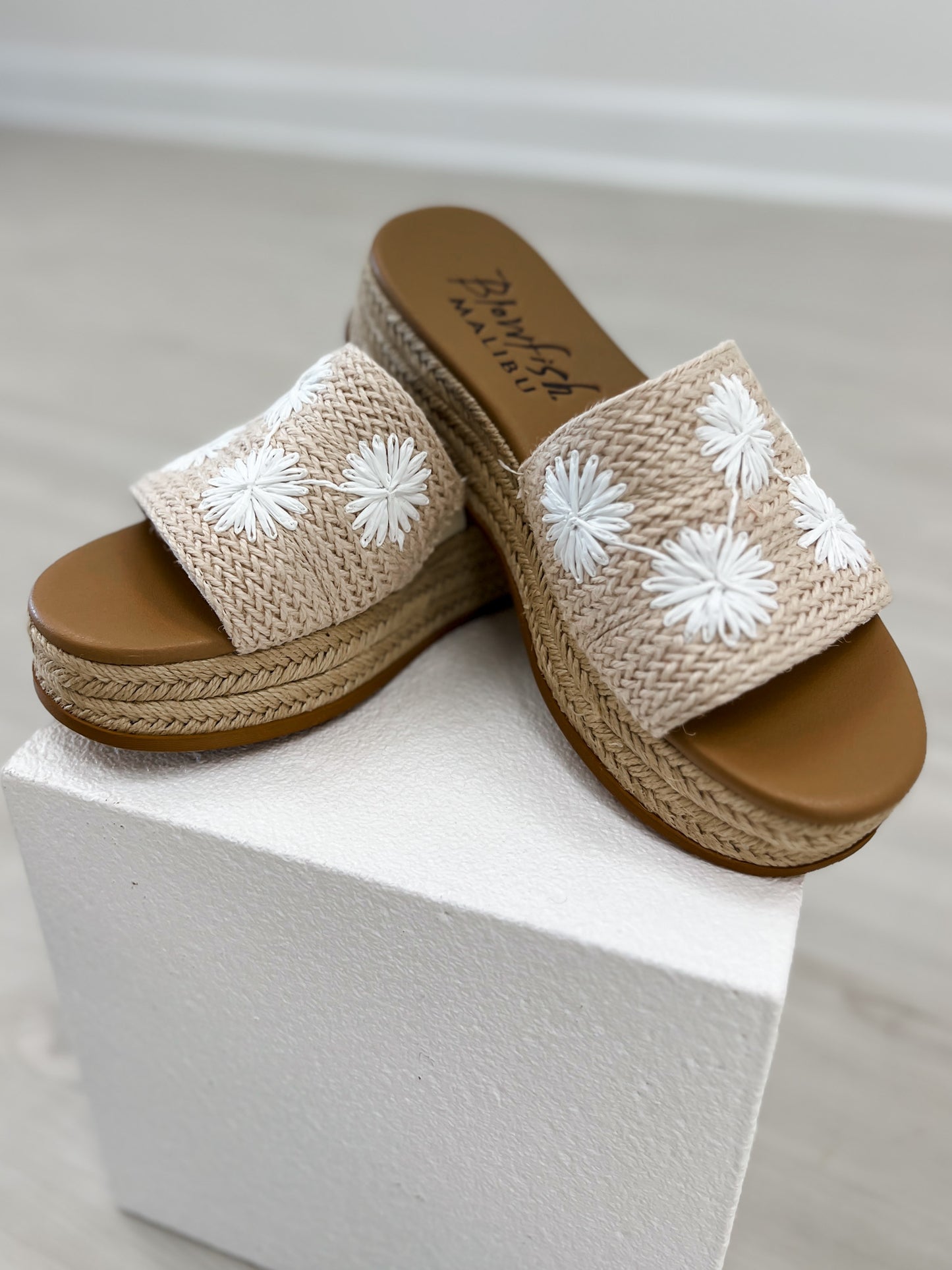 Blowfish Marshlo Slide Sandals in Jute Flower Natural