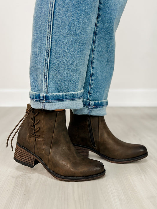 Pierre Dumas Gossip-15 Bootie in Brown