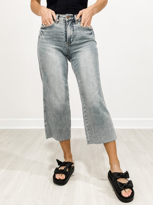 Judy Blue TANNER Mid-Rise Tummy Control Raw Hem Cropped Wide Leg Jeans