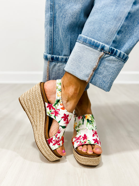 Corkys Freddie Wedge Sandals in WHITE FLORAL