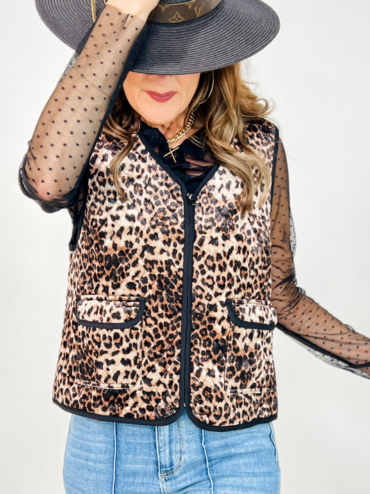Upscale Leopard Print Zip-Up Velvet Quilted Vest