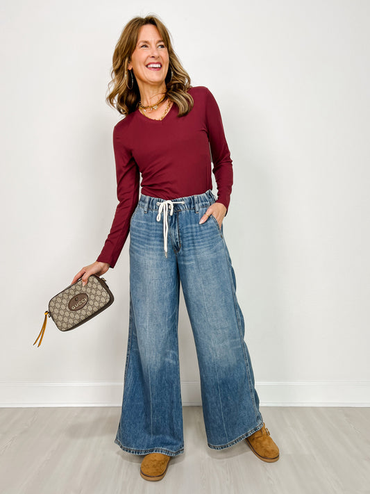 Judy Blue OFF DUTY High-Waist Featherlight Elastic Waistband Jeans