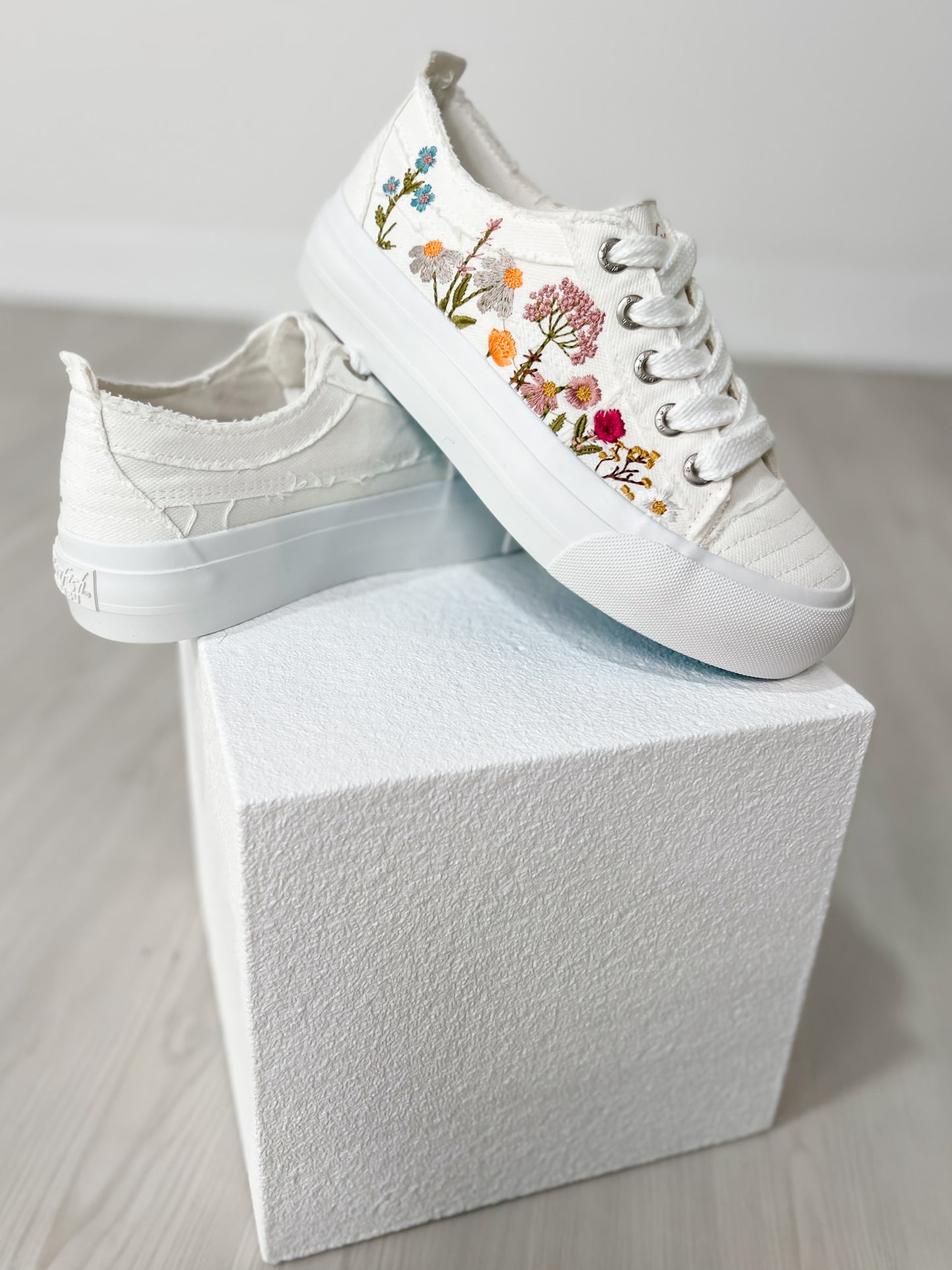 Blowfish Sadie Slip-On Sneakers in WHITE