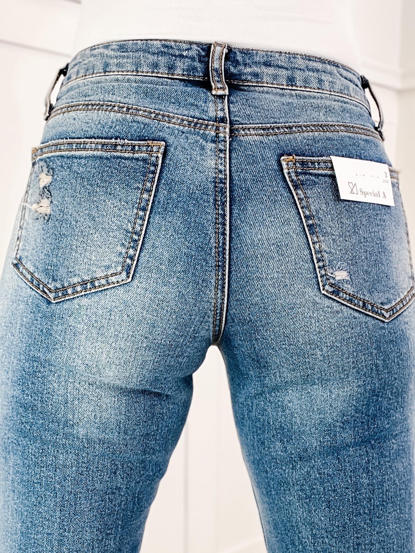 Special A "LILY" Mid-Rise Cropped Slim Bootcut Denim Jeans