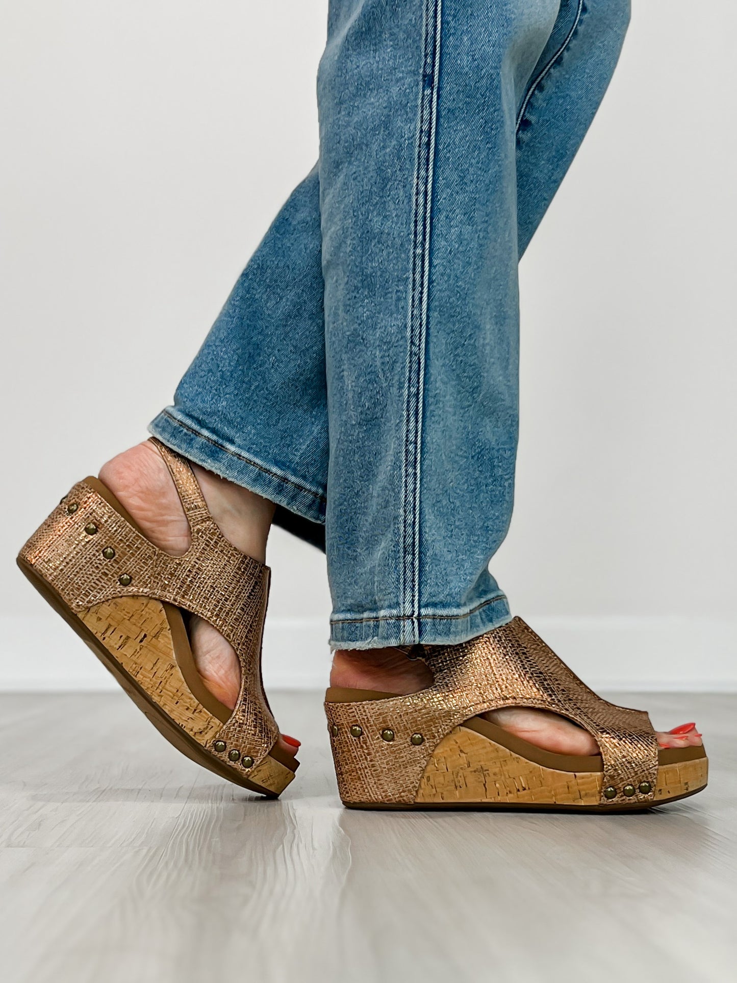 Corkys Carley Wedges in Bronze Raffia