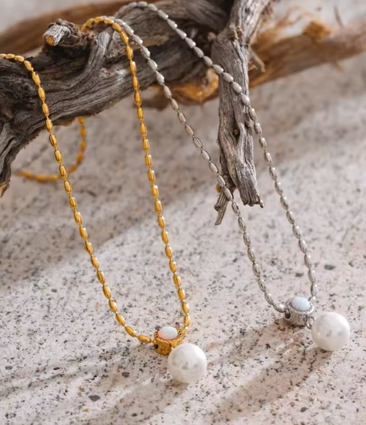 New Elegant Pearl Necklace