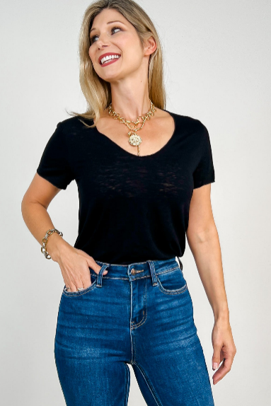 Short Sleeve Slub Knit V Neck Tee