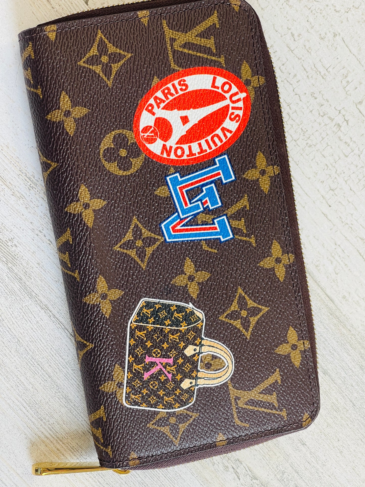 Louis Vuitton Patches Wallet Zipper Monogram Canvas