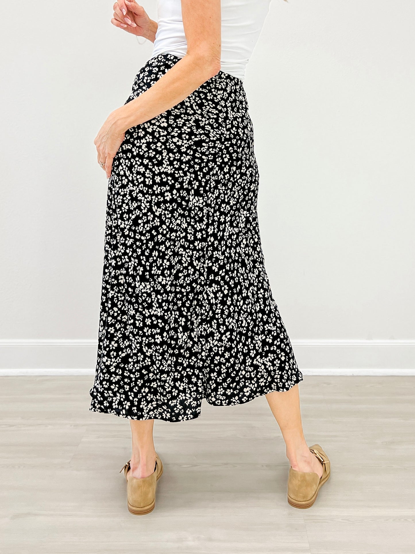 Floral Printed Midi Skirt