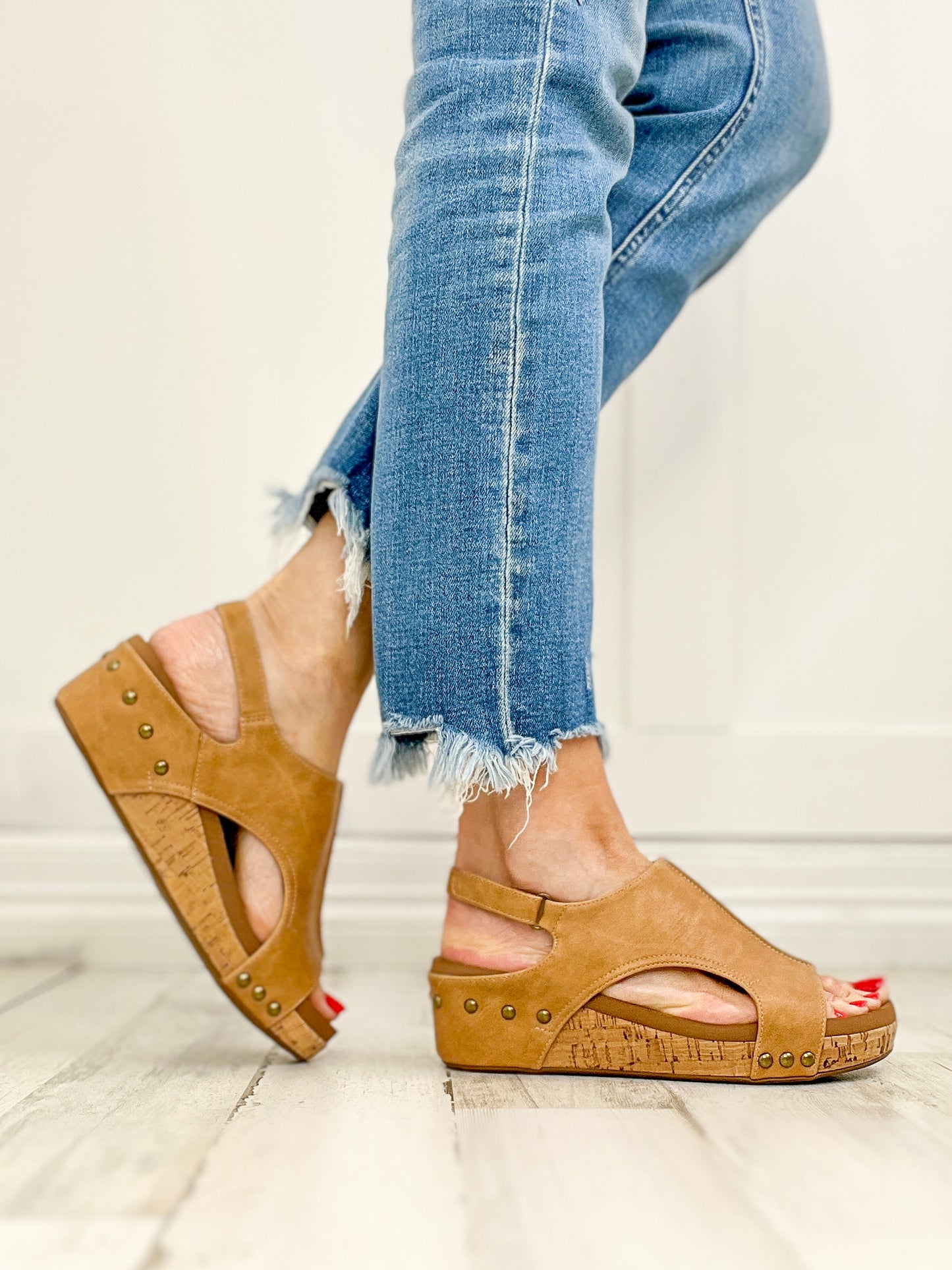 Corkys Volta II Wedge Sandals in Caramel Smooth