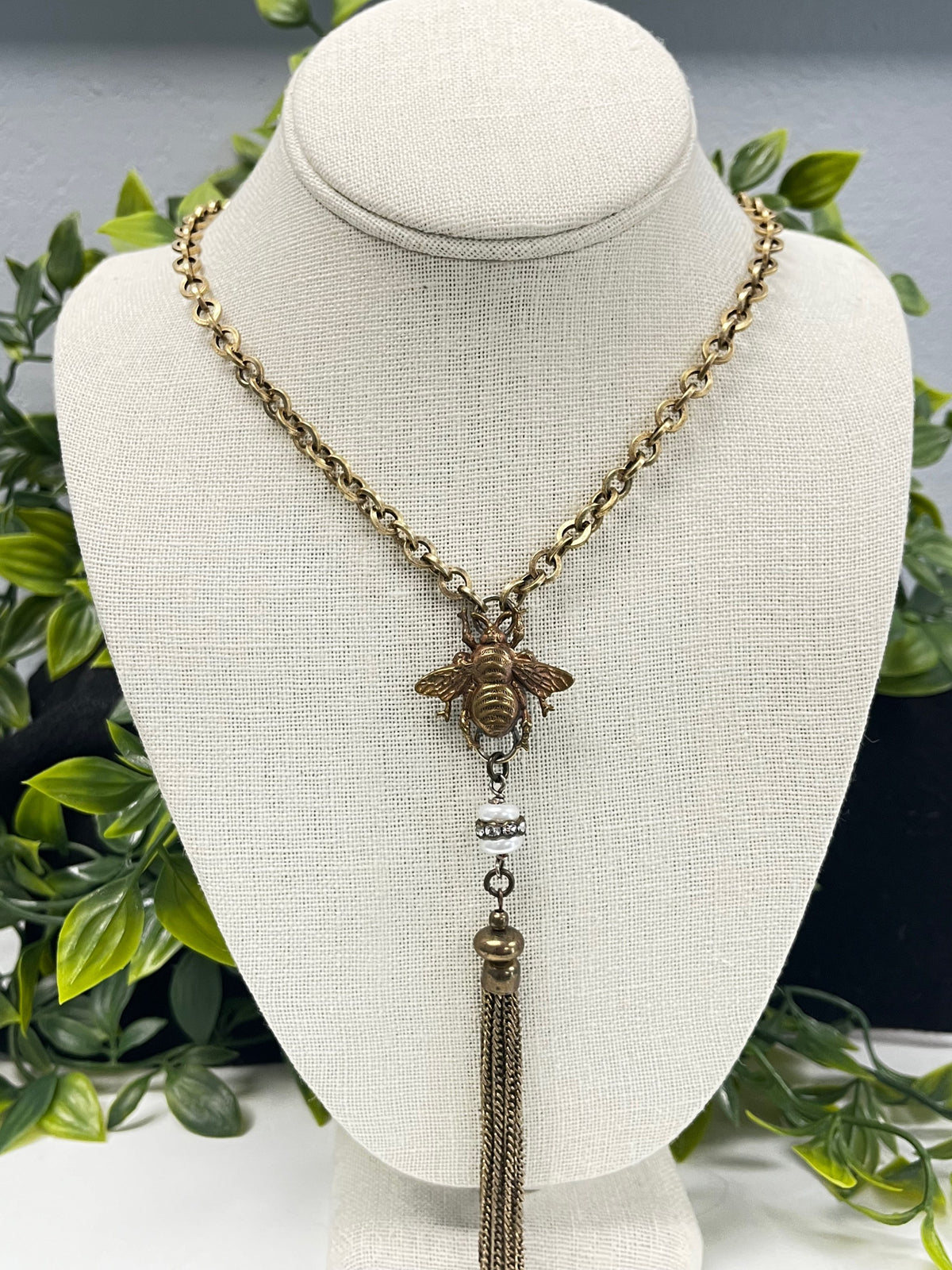 Bee with Tassel Chain Necklace