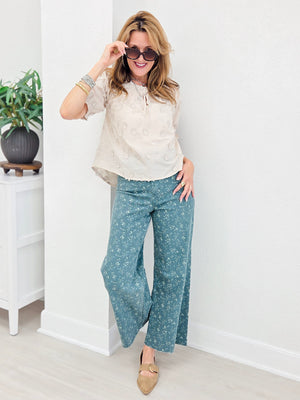 Floral Print Cropped Stretch Pants