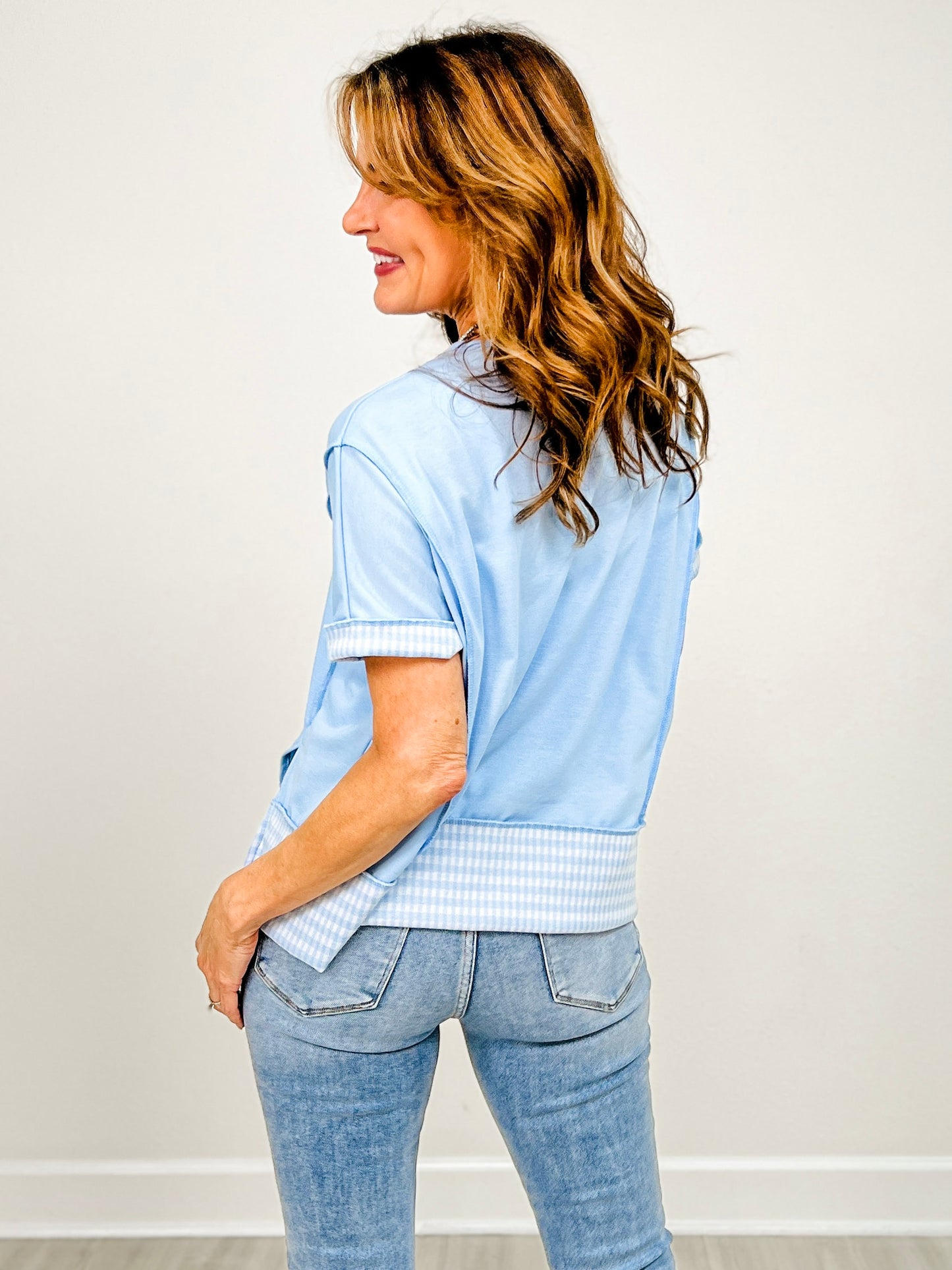 V-Neck Short Sleeve Solid Top with Gingham Contrast