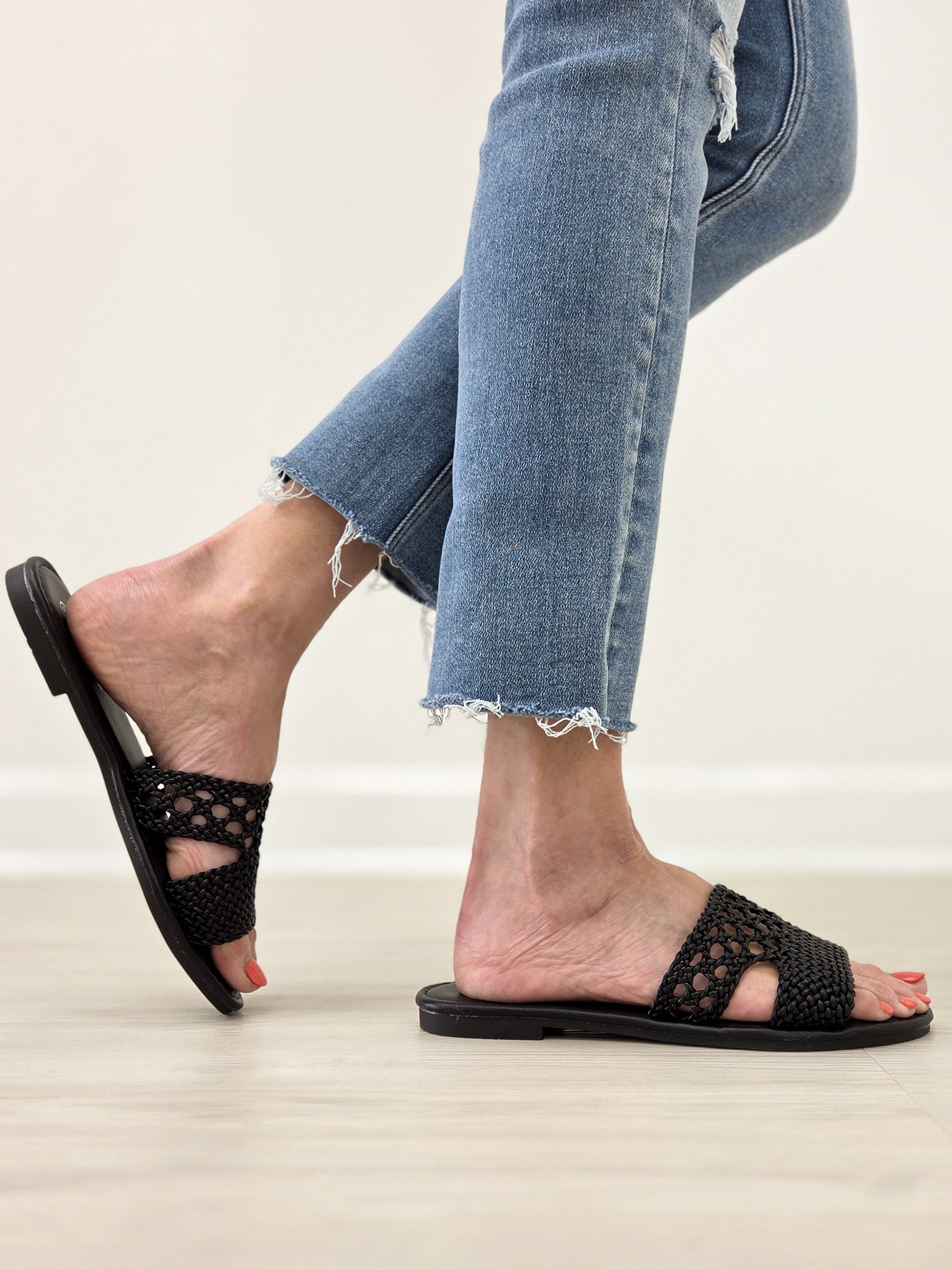 Basketweave Woven Flat Slide Sandals