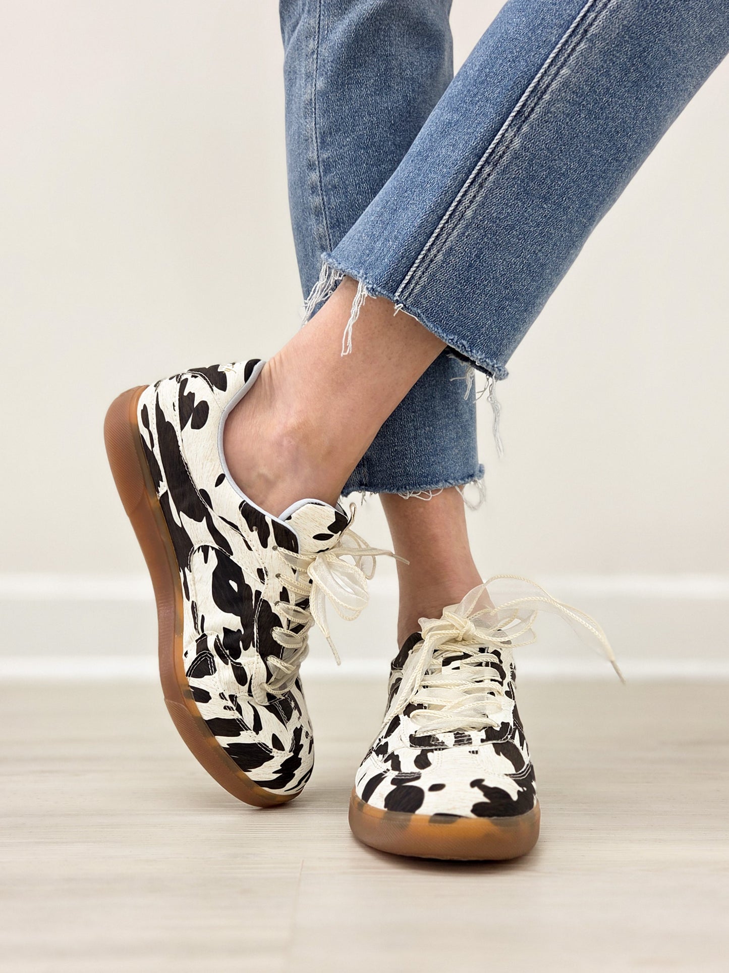 Blowfish Tastic Lace Up Sneaker in Cream/Brown Calf Print