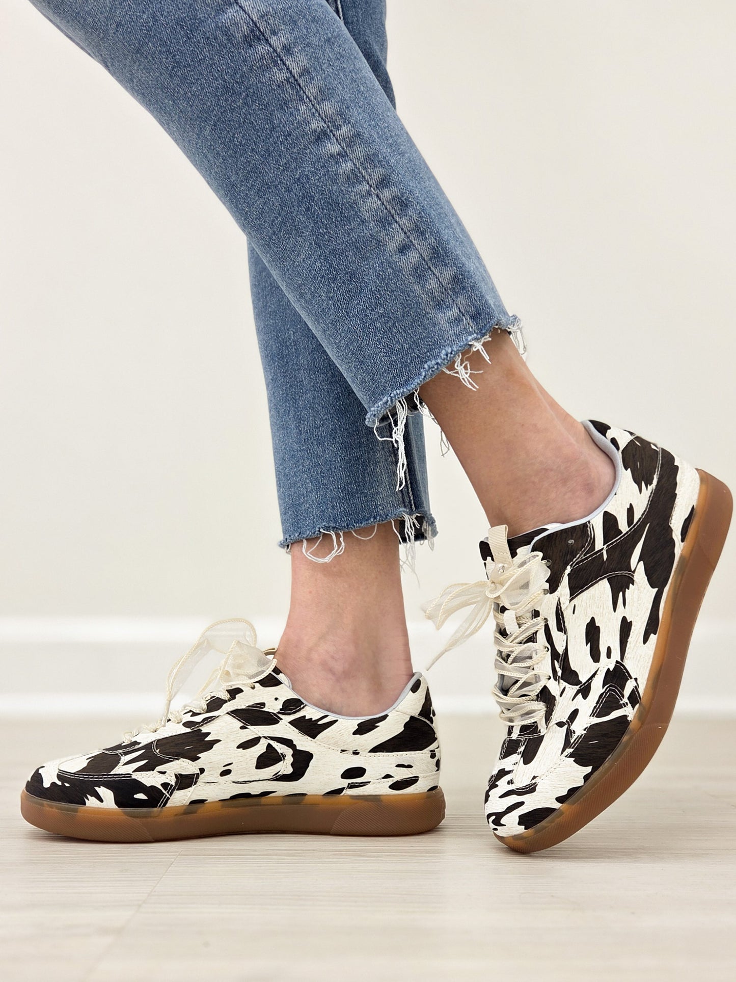 Blowfish Tastic Lace Up Sneaker in Cream/Brown Calf Print