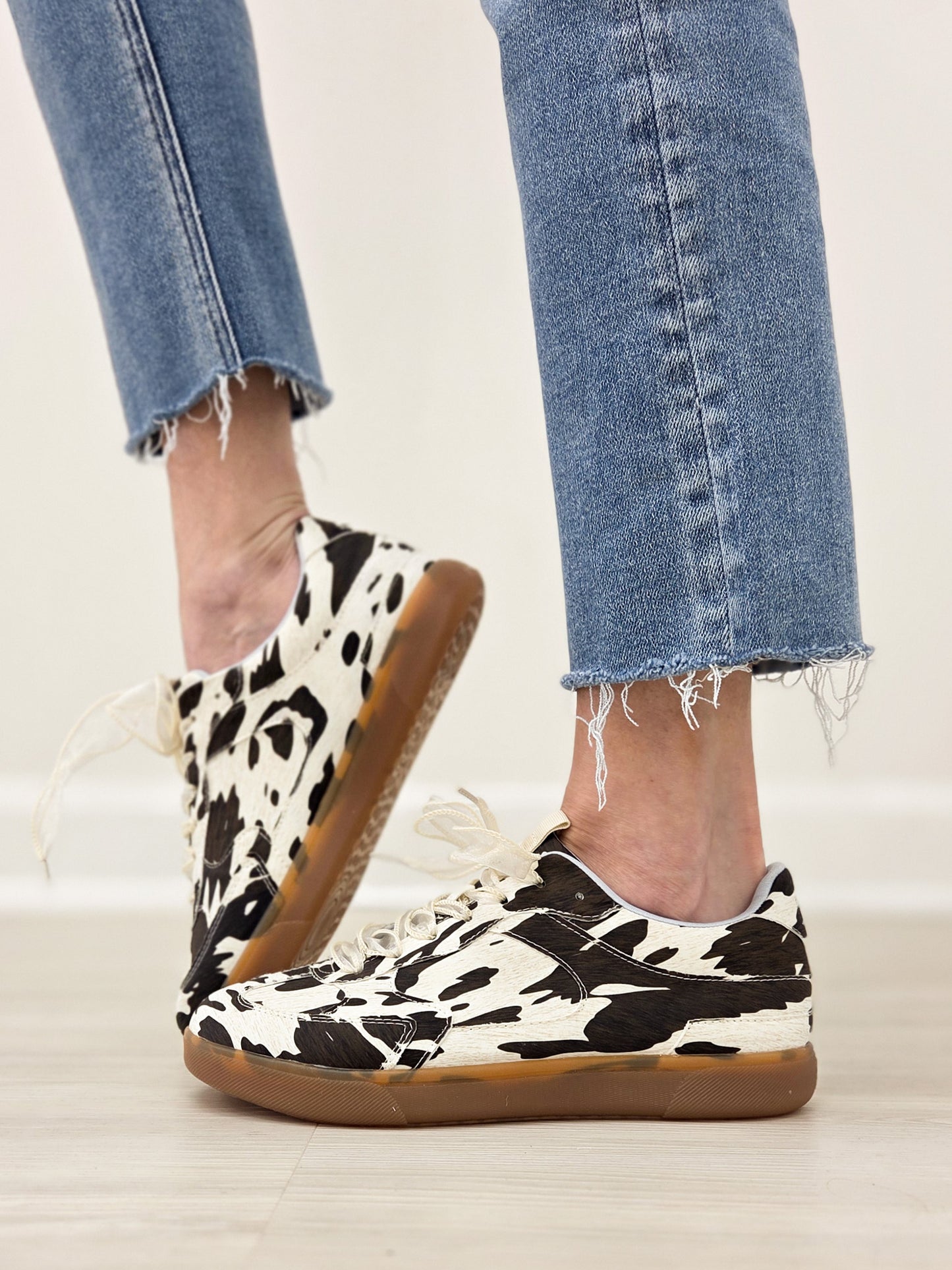 Blowfish Tastic Lace Up Sneaker in Cream/Brown Calf Print