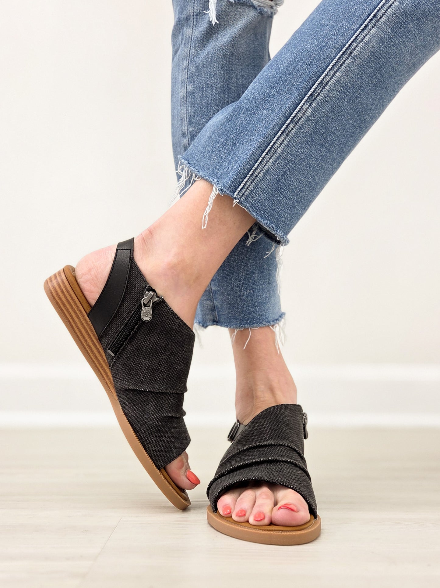 Blowfish Malibu Aspire Sandals in Black