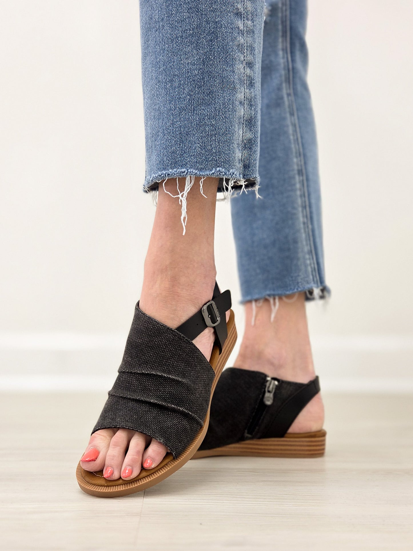 Blowfish Malibu Aspire Sandals in Black