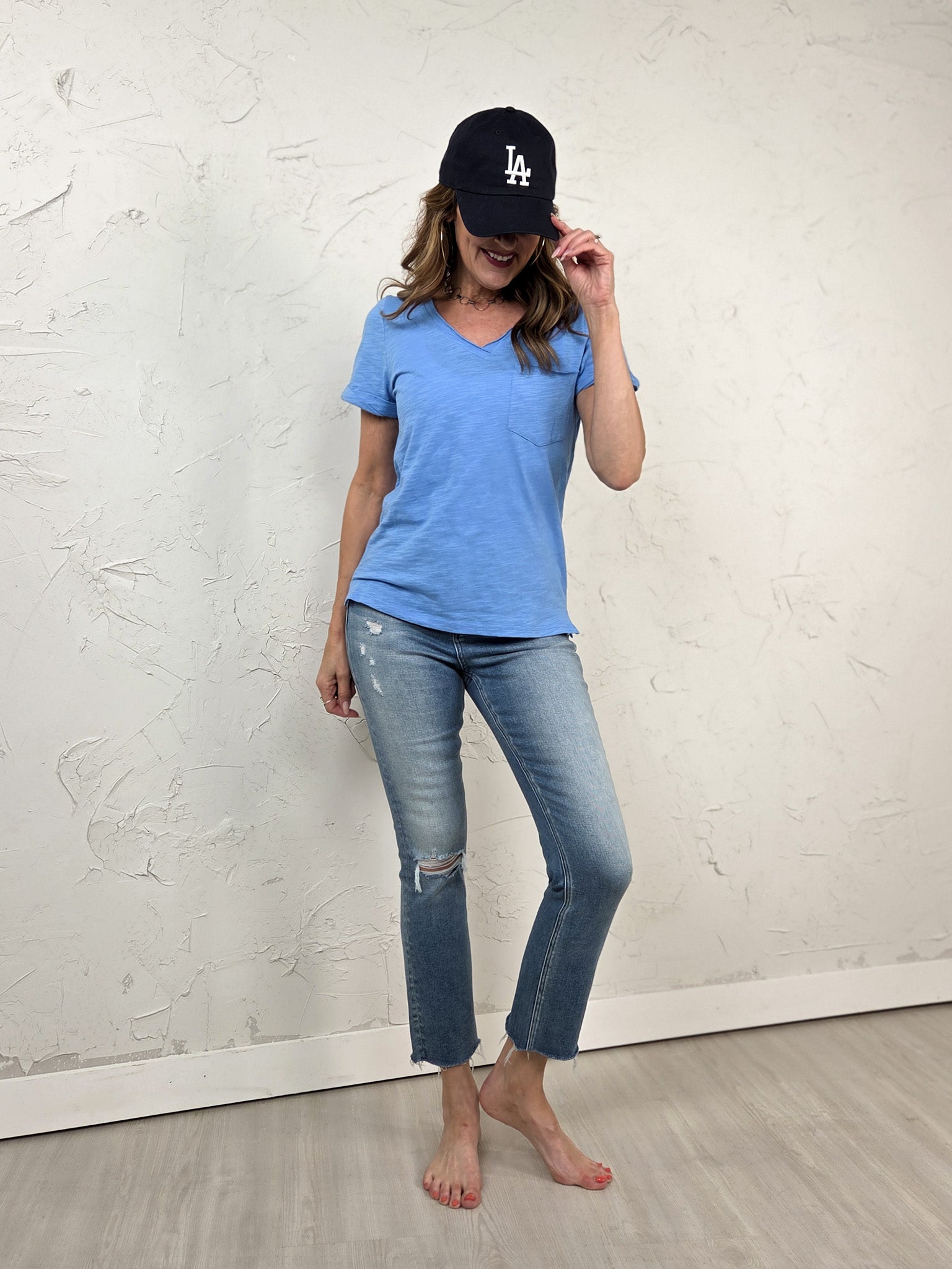 V-Neck Raw Edge Slub Short Sleeve Top