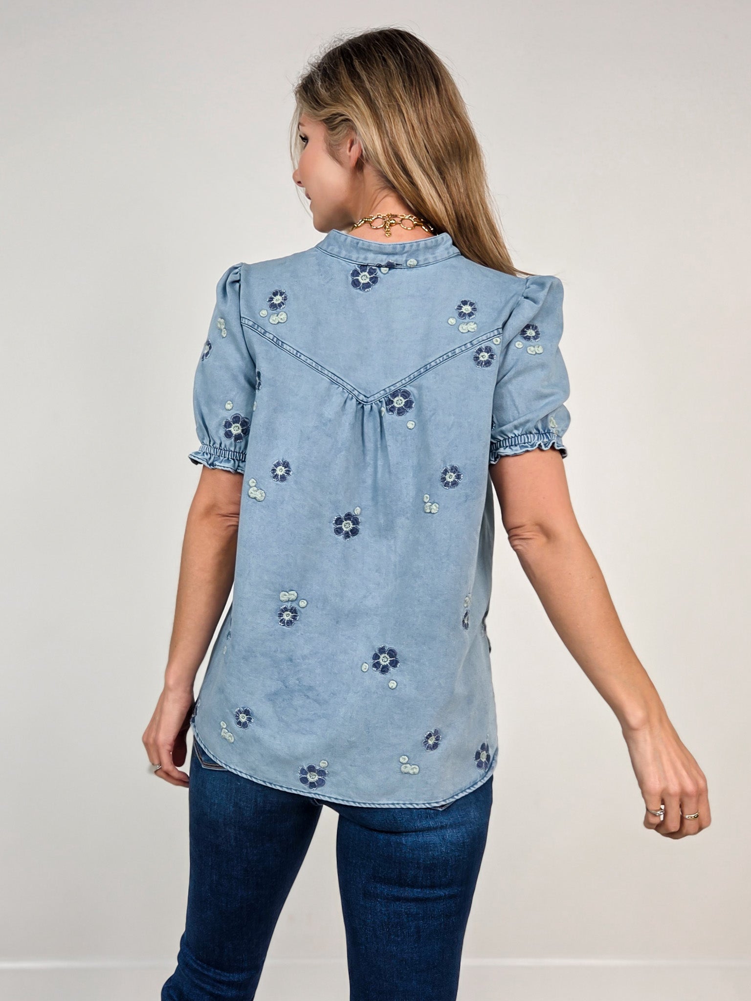 Short Puff Sleeve Floral Embroidery Top