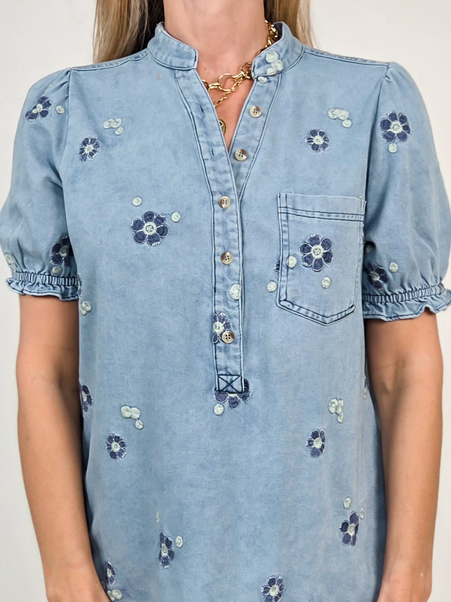 Short Puff Sleeve Floral Embroidery Top