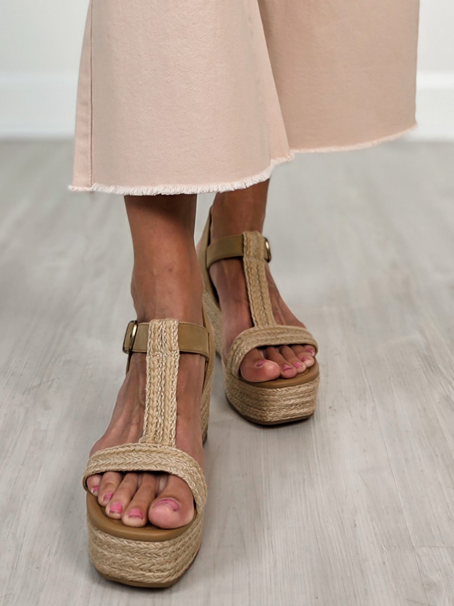 Button Fly High-Rise Stretch Twill Pants in Peach Tree