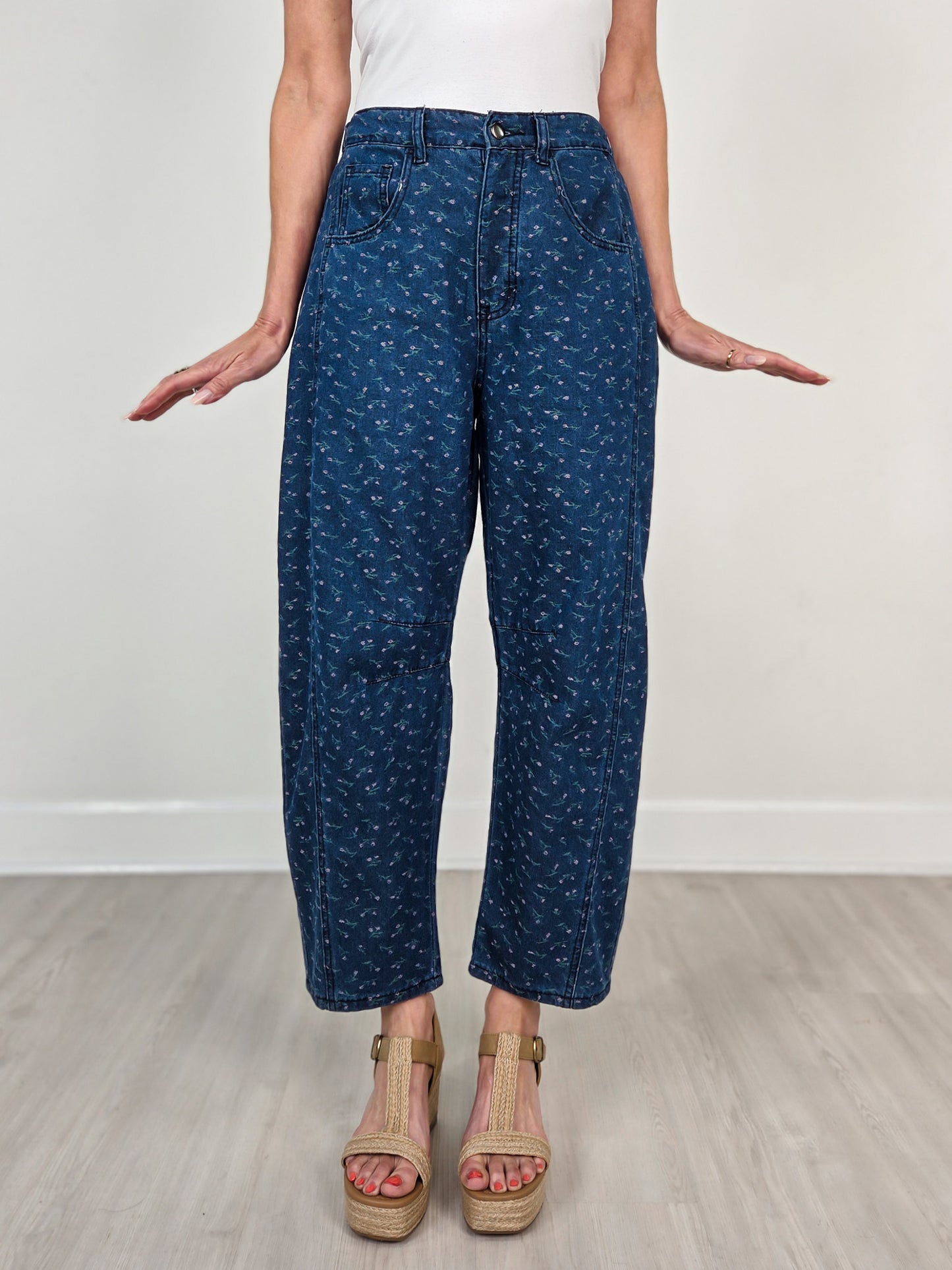 Washed Floral Print Barrel Leg Denim Pants