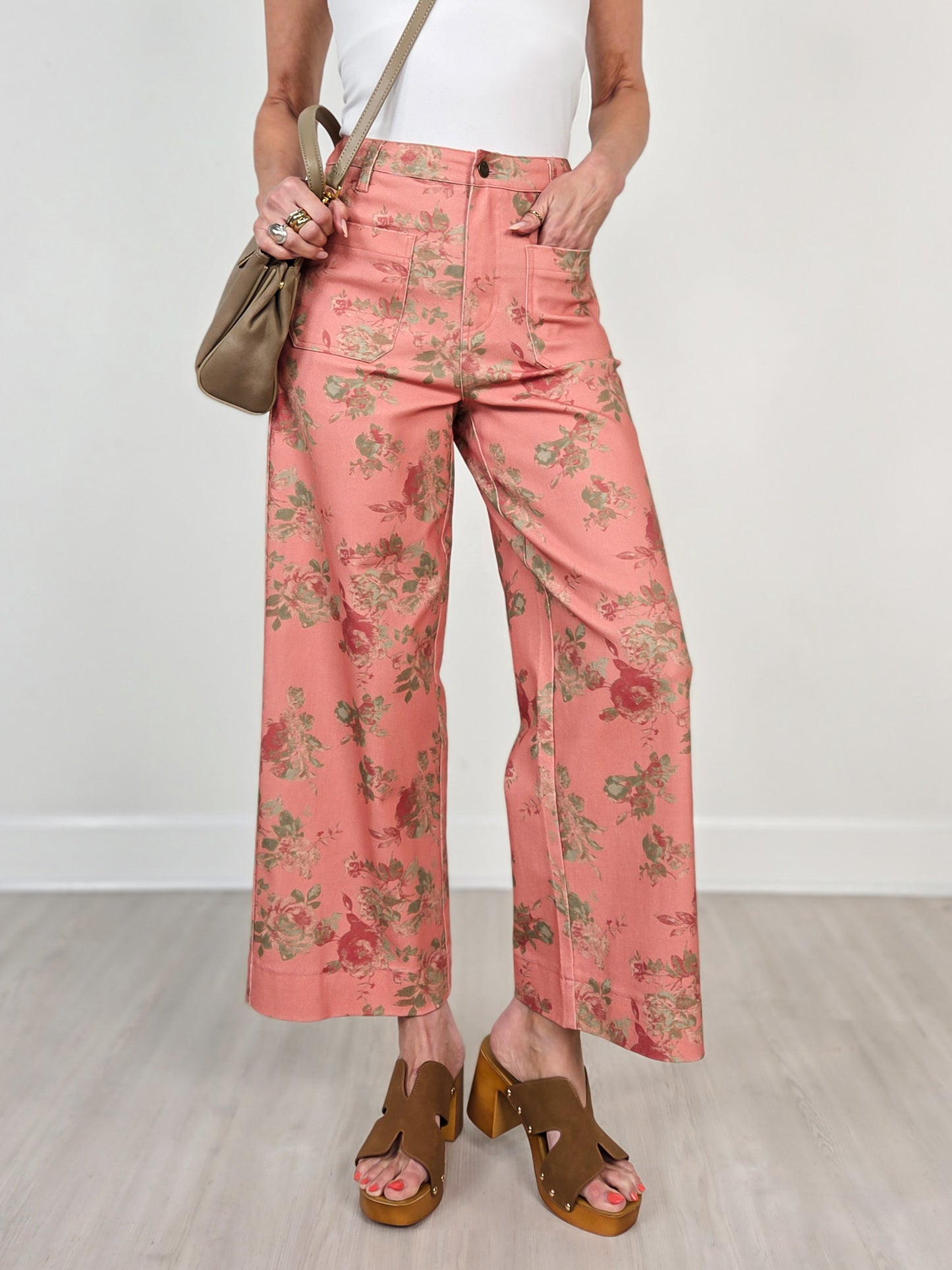 Floral Pattern Mid-Rise Ankle Length Pants