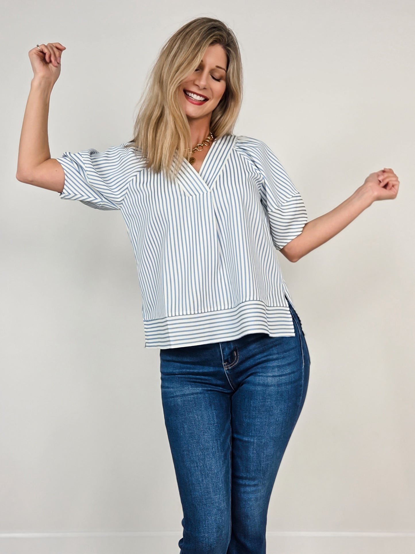 Striped Short Sleeve V-Neckline Top