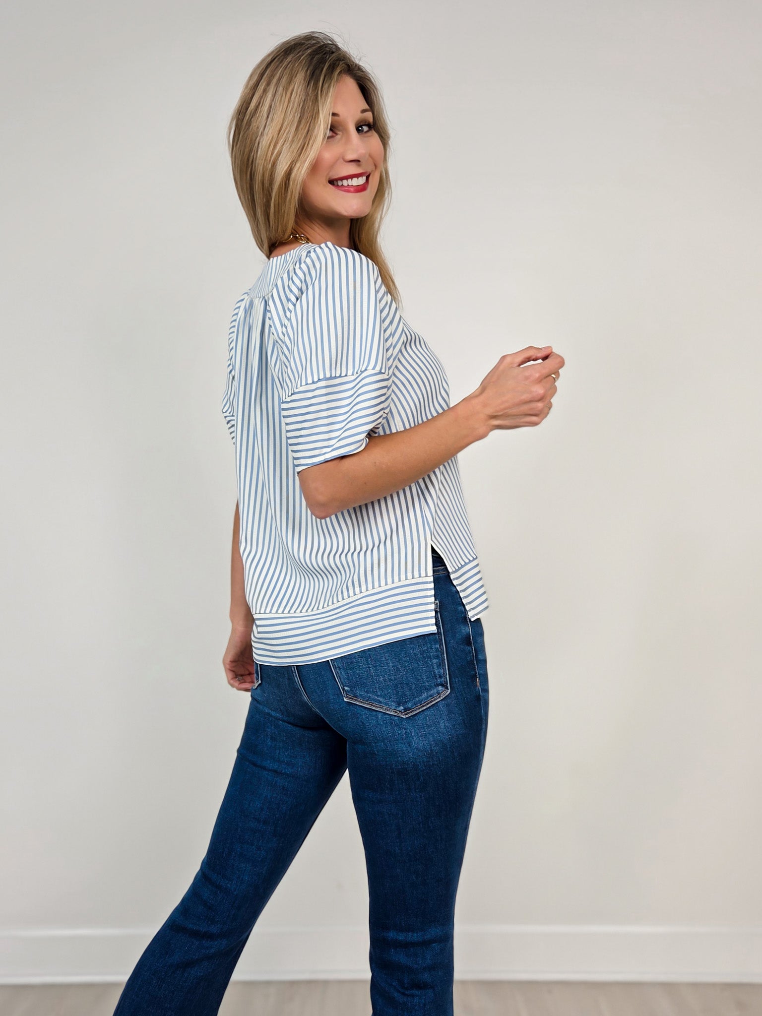Striped Short Sleeve V-Neckline Top