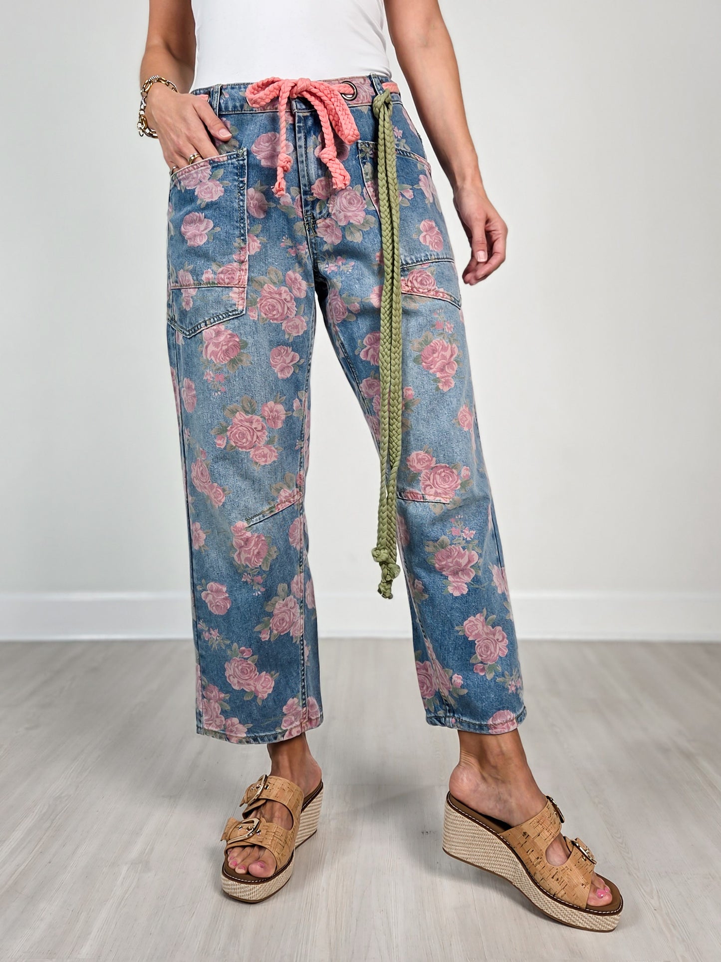Washed Floral Print Barrel Jeans