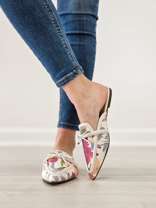 Corkys Tip Included Mule Flats in Floral