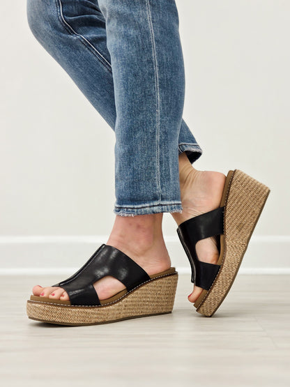 Corkys Kiss N Tell Wedges in Black
