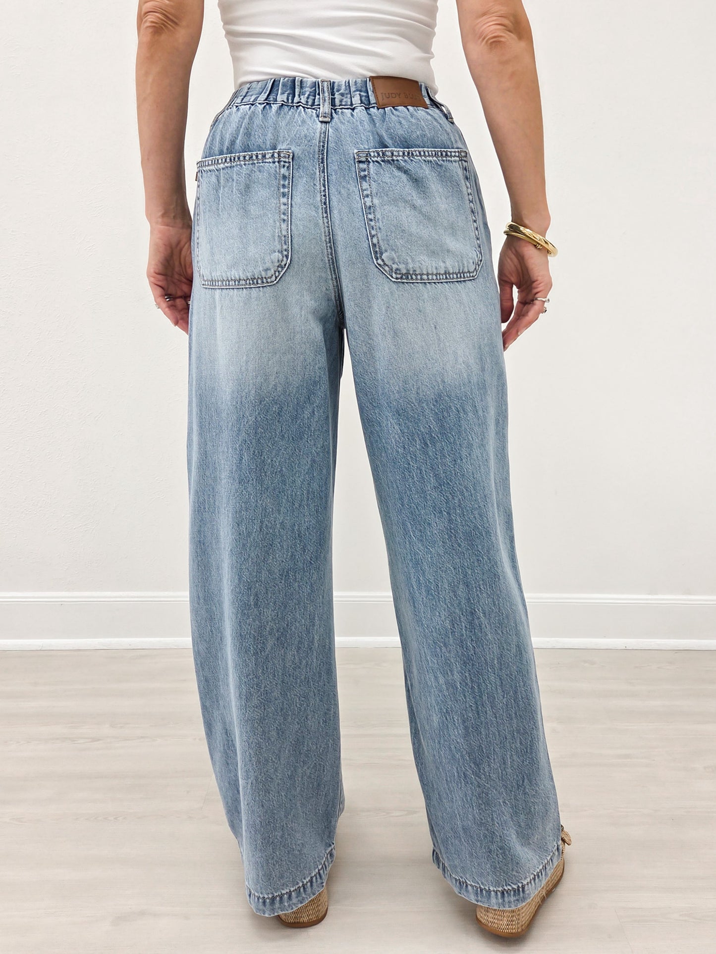 Judy Blue BIRDIE Hi-Rise Featherweight Baggy Elasticated Waistband Jeans