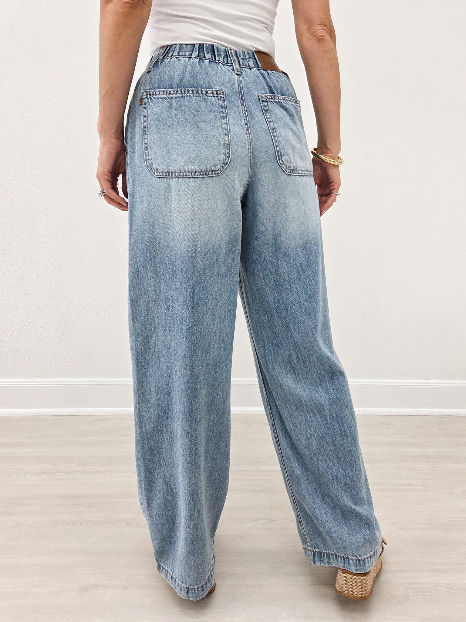 Judy Blue BIRDIE Hi-Rise Featherweight Baggy Elasticated Waistband Jeans