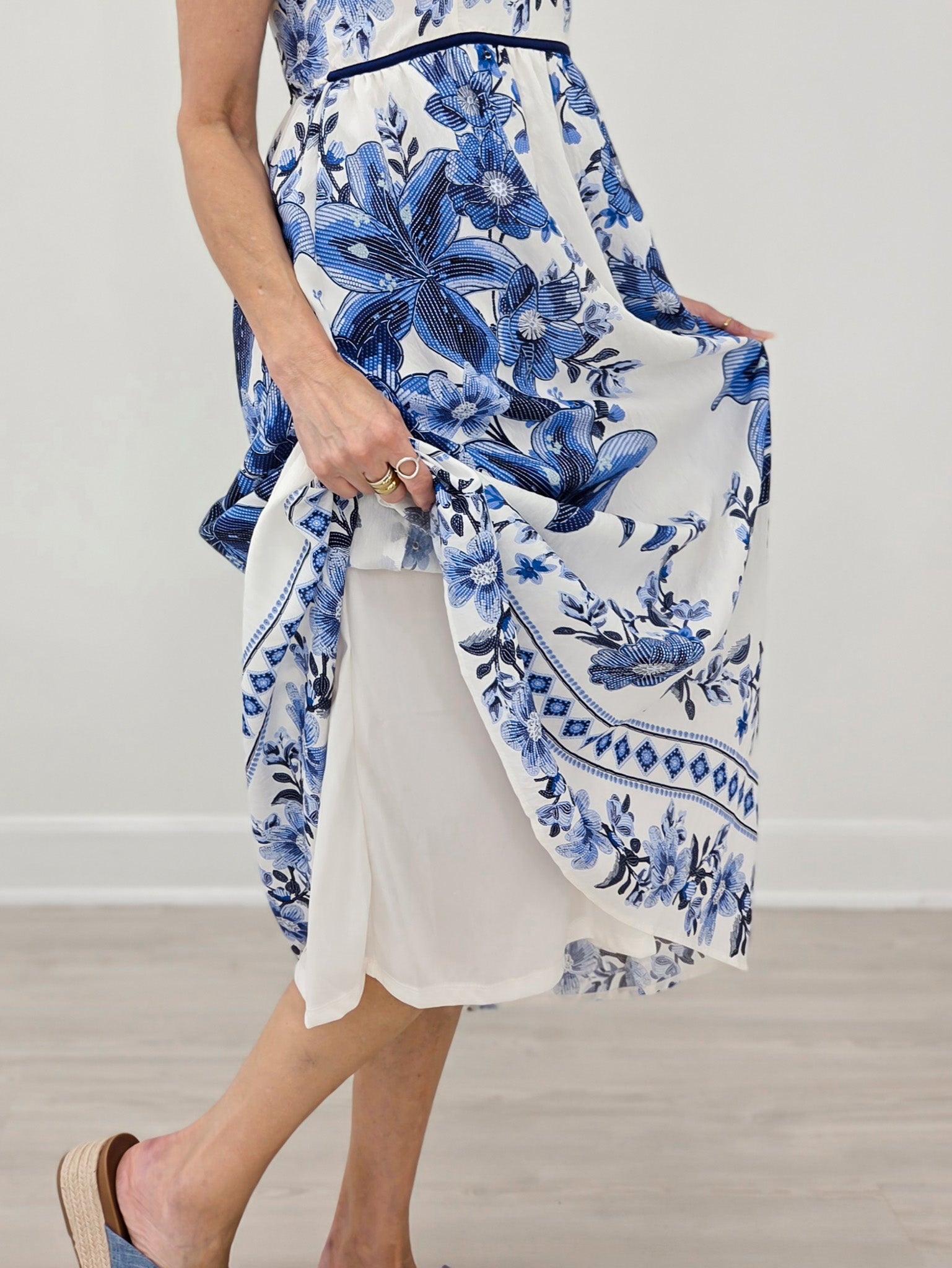 Floral Pattern Spaghetti Strap Midi Dress