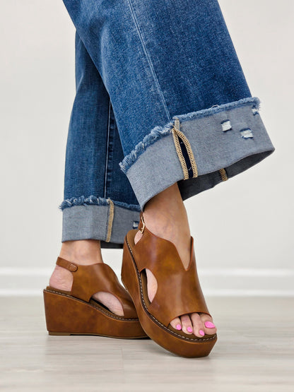 Pierre Dumas FLYNN-4 Wedges in NEW TAN